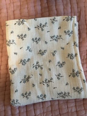 Garbo & Friends Swaddle